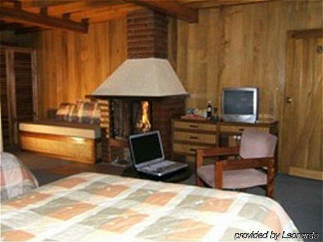 Puertolago Country Inn & Resort Отавало Номер фото