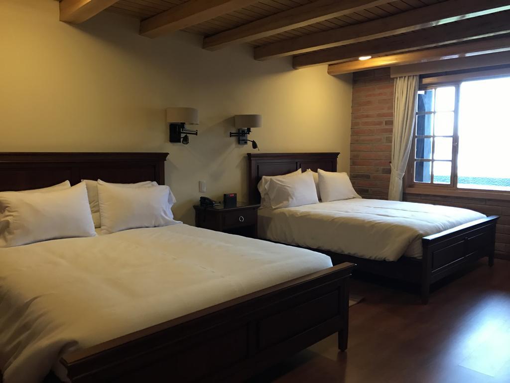 Puertolago Country Inn & Resort Отавало Экстерьер фото