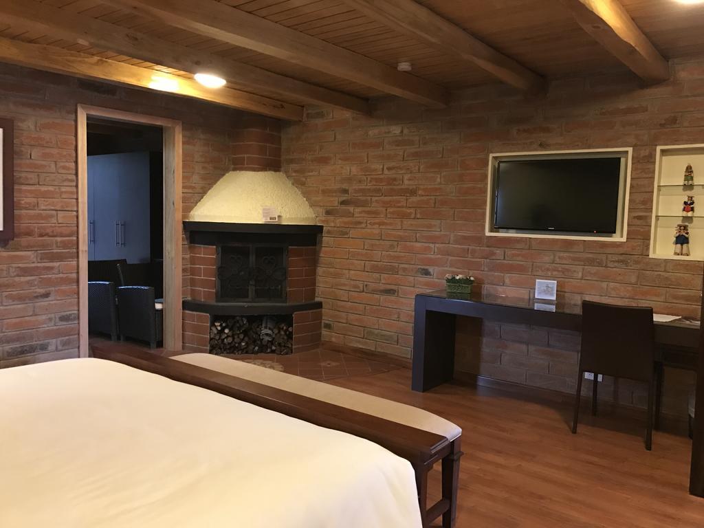 Puertolago Country Inn & Resort Отавало Экстерьер фото